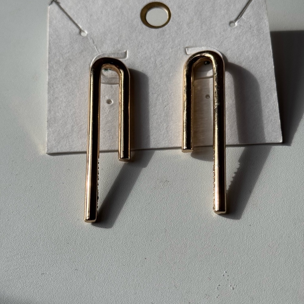 Elegant Gold Drop Earrings